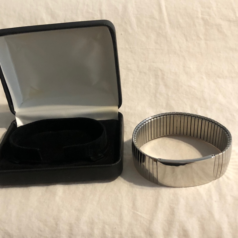 Men's Silver Expandable Metal Bracelet - Classic Stretch Band
